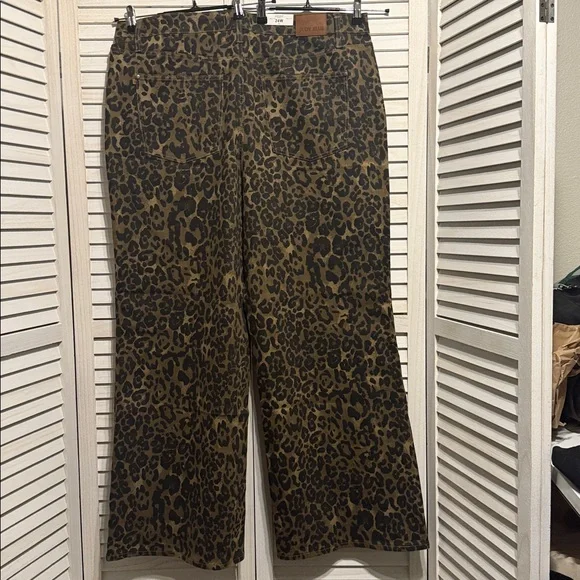 Judy Blue NWT Hear Me Roar Wide-Leg High Waist Denim Pants. 24W - Picture 4 of 7